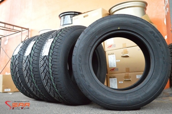 NITTO NT420S 265/60R18 เส้นละ 7,500 บาท
