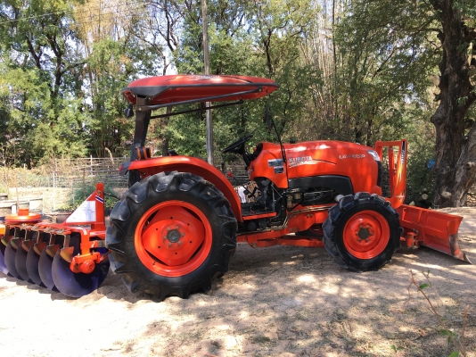 ขาย L4708 SP สภาพนางฟ้าเเน่นๆสีเดิมๆโรงงาน 100\%ใบมีดคานล่าง รถจดทะเบียนเดือน พ.ย ปี 57 ทำงาน 447 ชม