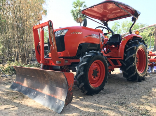 ขาย L4708 SP สภาพนางฟ้าเเน่นๆสีเดิมๆโรงงาน 100\%ใบมีดคานล่าง รถจดทะเบียนเดือน พ.ย ปี 57 ทำงาน 447 ชม