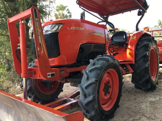 ขาย L4708 SP สภาพนางฟ้าเเน่นๆสีเดิมๆโรงงาน 100\%ใบมีดคานล่าง รถจดทะเบียนเดือน พ.ย ปี 57 ทำงาน 447 ชม