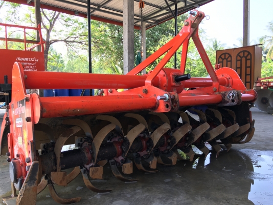 ขาย L4708 SP สภาพนางฟ้าเเน่นๆสีเดิมๆโรงงาน 100\%ใบมีดคานล่าง รถจดทะเบียนเดือน พ.ย ปี 57 ทำงาน 447 ชม