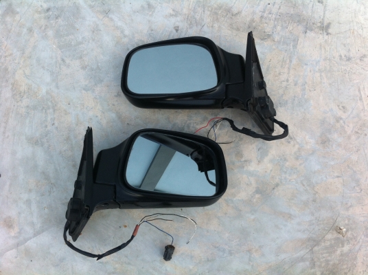 กระจกมองข้าง isuzu mu ใส่ tfr dragon cameo คู่ละ3500บาท