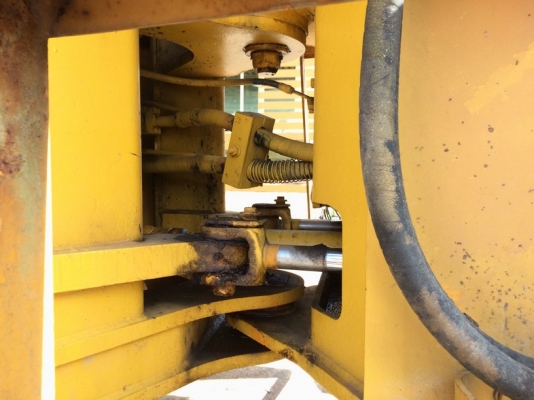 รถตัก Komatsu 520B สภาพสวยมาก ๆ นำเข้าจากญี่ปุ่น ราคาไม่แพงครับ