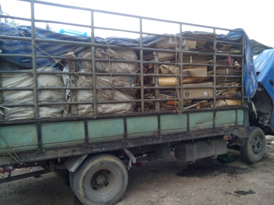 ขาย6ล้อNKR  100   แรงม้า  รถเครื่องพัง/เล่มพร้อมโอน