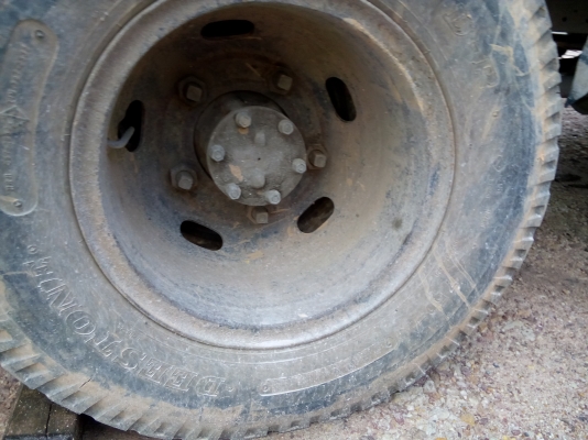 ขาย6ล้อNKR  100   แรงม้า  รถเครื่องพัง/เล่มพร้อมโอน