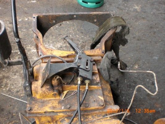 ขายเกียร์ธรรมดา komatsu fd35-4 มือสอง