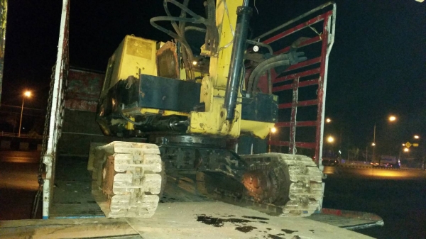 ดึกแค่ไหน tractor-backhoe ก็จัดส่งให้ได้ครับ ขอบคุณลูกค้าขาประจำ จากอุดรธานีมากครับ มาอุดหนุห รถขุด ดึกแค่ไหน tractor-backhoe ก็จัดส่งให้ได้ครับ ขอบคุณลูกค้าขาประจำ จากอุดรธานีมากครับ มาอุดหนุห รถขุด