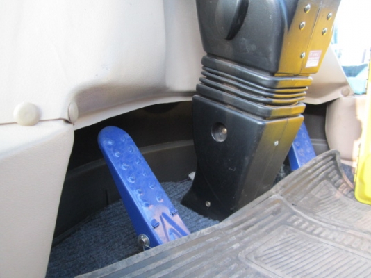 ขายรถตักล้อยาง เอวอ่อน LEICESTER