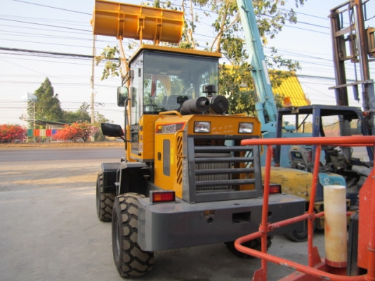 ขายรถตักล้อยาง เอวอ่อน LEICESTER