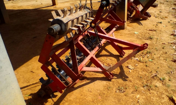 คลุบตีดินซ้ายขวาพับเก็บได้  ของใหม่เก่าเก็บ