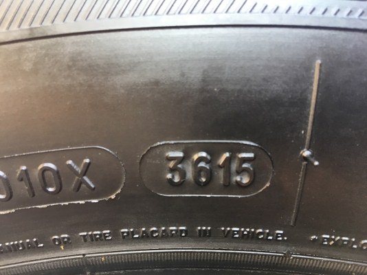 ขายยาง 265/65/17 มิชลิน ปี15 สภาพดีสี่เส้นราคาถูก