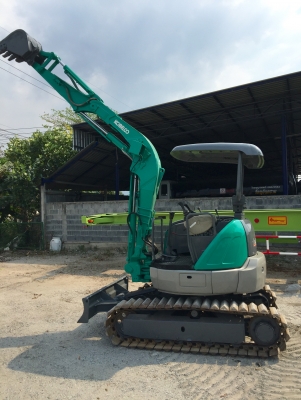 KOBELCO SK30SR-2E (PC30) ปี2004 ชั่วโมงทำงาน 2600ชั่วโมง เก่าจากญี่ปุ่นไม่เคยใช้งานในไทย