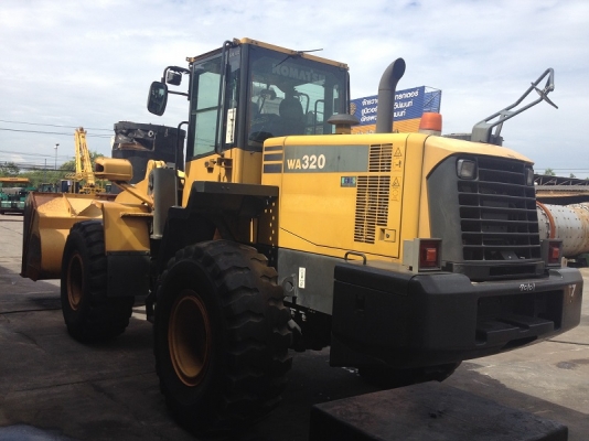 รถตักล้อยาง Komatsu WA320-6 รถเก่านอก สภาพเดิม เพิ่งเหยียบถึงไทย สภาพดีพร้อมใช้งาน
