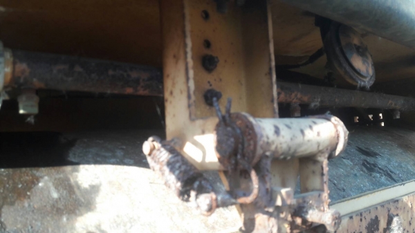 ขายด่วน****รถบด หน้าเหล็ก หลังยาง ขับเคลื่อน2เพลา ยี่ห้อBOMRG รุ่น AC123 เครื่องยนต์ MITSUBISHI K4F เก่าจากนอกขายราคา 320,000 บาท ติดต่อ 089-2619445 ขายด่วน****รถบด หน้าเหล็ก หลังยาง ขับเคลื่อน2เพลา ยี่ห้อBOMRG รุ่น AC123 เครื่องยนต์ MITSUBISHI K4F เก่าจากนอกขายราคา 320,000 บาท ติดต่อ 089-2619445