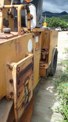 ขายด่วน****รถบด หน้าเหล็ก หลังยาง ขับเคลื่อน2เพลา ยี่ห้อBOMRG รุ่น AC123 เครื่องยนต์ MITSUBISHI K4F เก่าจากนอกขายราคา 320,000 บาท ติดต่อ 089-2619445 ขายด่วน****รถบด หน้าเหล็ก หลังยาง ขับเคลื่อน2เพลา ยี่ห้อBOMRG รุ่น AC123 เครื่องยนต์ MITSUBISHI K4F เก่าจากนอกขายราคา 320,000 บาท ติดต่อ 089-2619445