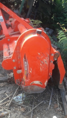 ขายดาวน์ รถไถ L 4708  SP  อุปกร 3 ชิ้น ปี 57  1400 ซ.ม 170000 เหลือ 4 ปีละ  135000  บาท   ดูรถที วันทูคอล 098 6683-479 dtac 094 283-9369 สิทธิ์ คับ