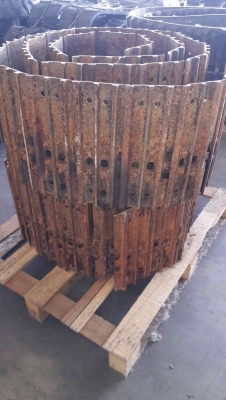 โซ่เหล็กใช้สำหรับ รถขุด4-5ตัน เช่น KOMATSU,YANMAR,KOBELCO ของเก่าจากนอก แข็งแรงทน มี40ข้อ ขายราคา50,000 บาท โซ่เหล็กใช้สำหรับ รถขุด4-5ตัน เช่น KOMATSU,YANMAR,KOBELCO ของเก่าจากนอก แข็งแรงทน มี40ข้อ ขายราคา50,000 บาท