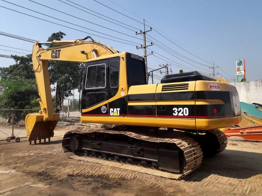 ขายรถแบคโฮ CAT 320 V2 สภาพดี พร้อมใช้งาน รุ่นนี้ใช้งานไม่ค่อยมีปัญหาจุกจิก