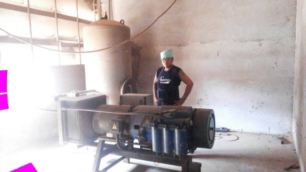 ซ่อมปั้มลมสกรู  ลูกสูบ  ไฮโดรแวน ไฮเพรสเช่อร์  น้ำมัน อะไหล่ เครื่องมือช่างทุกยี่ห้อ 0912152886