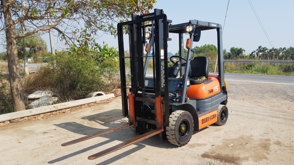 ขายด่วนรถยกTOYOTA 6FG15ยก1.5ตันเสาสูง3เมตรเคื่องโตต้า4สูบ5Kเบนซินติดแก็สได้ยางตัน4เส้นรถนอกเพิ่งนำเข้ามายังไม่เคยใช้งานในเมืองไทยเลย ขายด่วนรถยกTOYOTA 6FG15ยก1.5ตันเสาสูง3เมตรเคื่องโตต้า4สูบ5Kเบนซินติดแก็สได้ยางตัน4เส้นรถนอกเพิ่งนำเข้ามายังไม่เคยใช้งานในเมืองไทยเลย