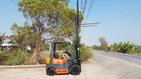 ขายด่วนรถยกTOYOTA 6FG15ยก1.5ตันเสาสูง3เมตรเคื่องโตต้า4สูบ5Kเบนซินติดแก็สได้ยางตัน4เส้นรถนอกเพิ่งนำเข้ามายังไม่เคยใช้งานในเมืองไทยเลย ขายด่วนรถยกTOYOTA 6FG15ยก1.5ตันเสาสูง3เมตรเคื่องโตต้า4สูบ5Kเบนซินติดแก็สได้ยางตัน4เส้นรถนอกเพิ่งนำเข้ามายังไม่เคยใช้งานในเมืองไทยเลย