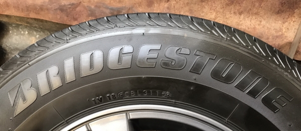 ล้อแม็ก ISUZU D-MAX Platinum พร้อมยาง 205-70-15 Bridgestone ปี 15 ล้อแม็ก ISUZU D-MAX Platinum พร้อมยาง 205-70-15 Bridgestone ปี 15