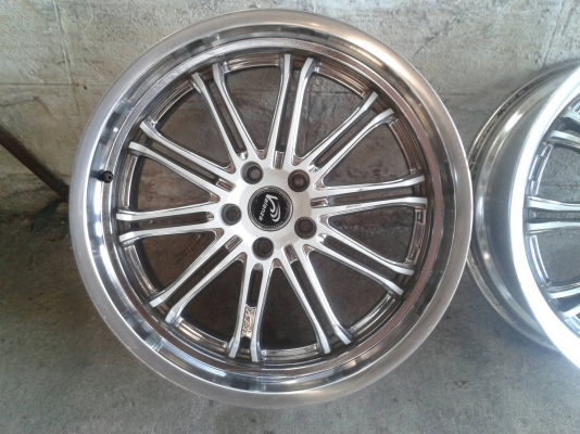 ขอบ20นิ้ว5รู114 ชุดนี้ ราคา 8000 บาท