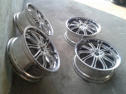 ขอบ20นิ้ว5รู114 ชุดนี้ ราคา 8000 บาท