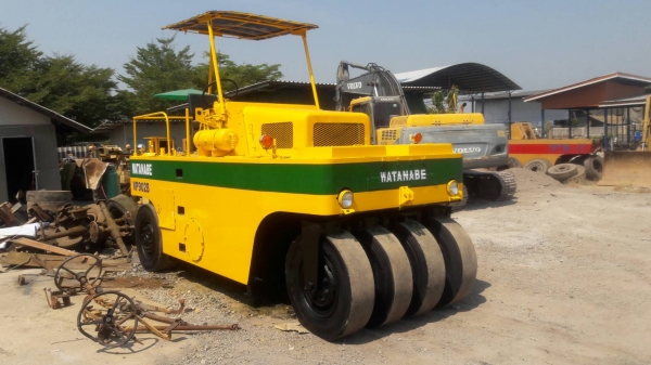 รถบดล้อยาง9ล้อ WATANABE WP902B ระบบฉีดน้ำพร้อม เอกสารเล่มทะเบียน รถบดล้อยาง9ล้อ WATANABE WP902B ระบบฉีดน้ำพร้อม เอกสารเล่มทะเบียน