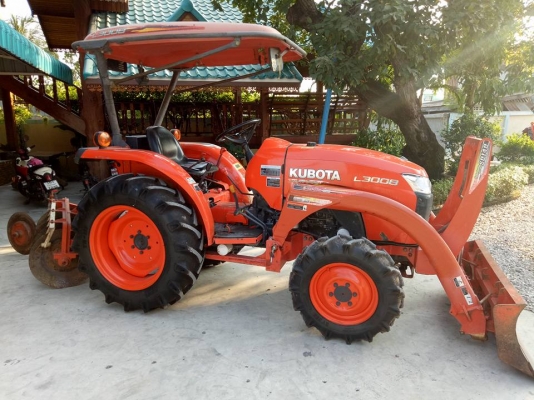 คูโบต้า L3008DT 4 WD ใบมีดช้าง  เล่มทะเบียนพร้อม