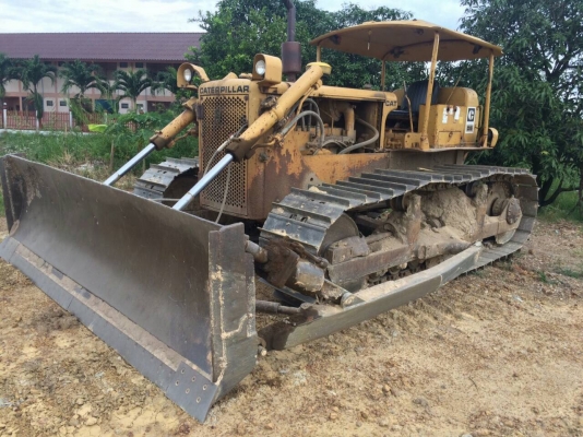 ขายรถแทรกเตอร์ D-5-D ตีนไก่ ใส่ใบแทรกตีนเป็ดได้ สภาพพร้อมใช้ครับ ขายรถแทรกเตอร์ D-5-D ตีนไก่ ใส่ใบแทรกตีนเป็ดได้ สภาพพร้อมใช้ครับ