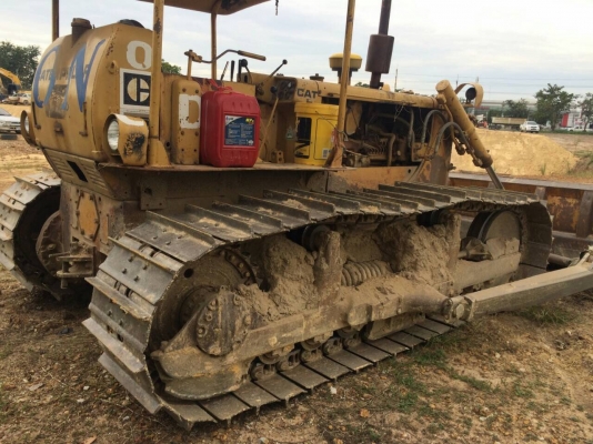 ขายรถแทรกเตอร์ D-5-D ตีนไก่ ใส่ใบแทรกตีนเป็ดได้ สภาพพร้อมใช้ครับ ขายรถแทรกเตอร์ D-5-D ตีนไก่ ใส่ใบแทรกตีนเป็ดได้ สภาพพร้อมใช้ครับ