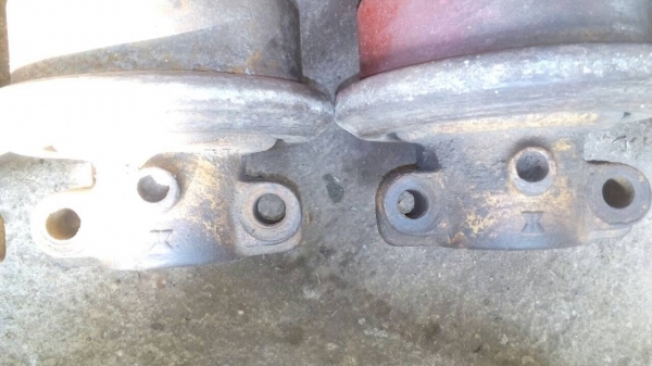 ขายลอนเลอร์รถแมคโค PC-200-5 เก่านอกสภาพตามรูป ขายลูกละ1,600 บาท สนใจโทรมาครับ