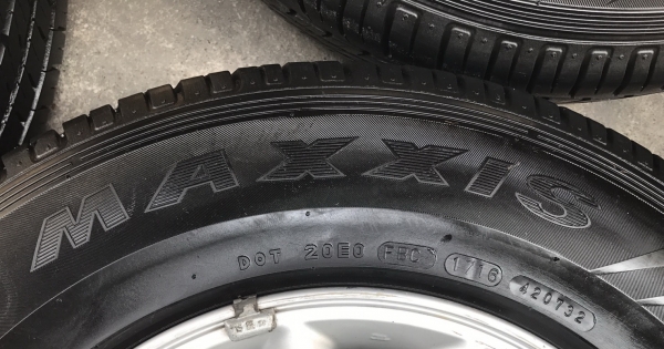 ล้อแม็ก ISUZU D-MAX พร้อมยาง 215-70-15 MAXXIS ปี 16