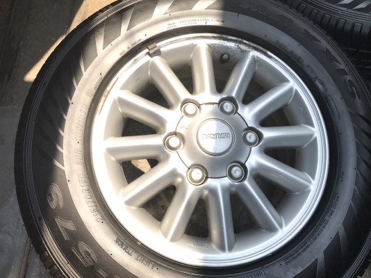 ล้อแม็ก ISUZU D-MAX พร้อมยาง 215-70-15 MAXXIS ปี 16