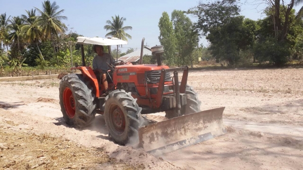 ขาย รถไถ M9000 พร้อมใช้ มีเล่มทะเบียน