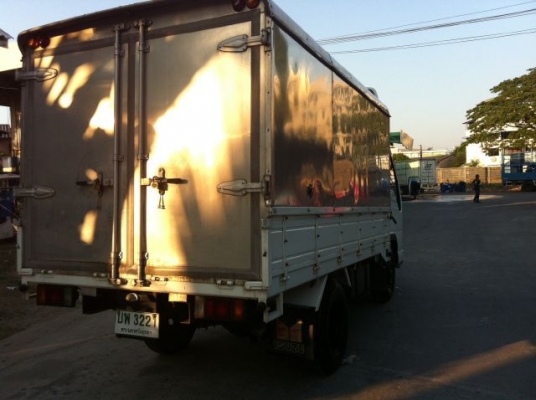 ต้องการขาย Isuzu 4 ล้อไม่ติดเวลา พร้อมหลังคาอลูมิเนียม 429000 [km