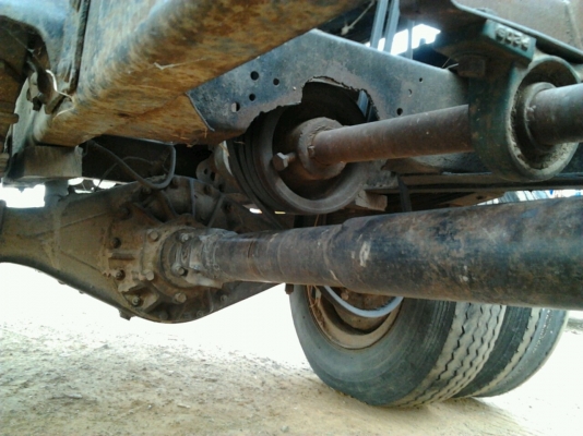 ISUZU TL เครื่อง 115 HP 4BD1 กระบะเหล็กคาร์โก้ยาว 4.30 เมตร เครื่องแรงดีไม่เยิ้ม หัวเก๋งสภาพดีไม่มีผุภายในอยู่ครบ ช่วงล่างคัชซีไม่ผุไม่ดาม ยางสภาพดี 60\% พร้อมใช้งาน เอกสารเล่มทะเบียนครบพร้อมโอน ราคาต่อรองได้ครับ