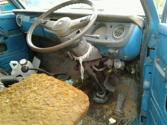 ISUZU TL เครื่อง 115 HP 4BD1 กระบะเหล็กคาร์โก้ยาว 4.30 เมตร เครื่องแรงดีไม่เยิ้ม หัวเก๋งสภาพดีไม่มีผุภายในอยู่ครบ ช่วงล่างคัชซีไม่ผุไม่ดาม ยางสภาพดี 60\% พร้อมใช้งาน เอกสารเล่มทะเบียนครบพร้อมโอน ราคาต่อรองได้ครับ