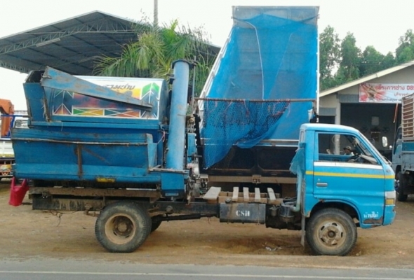 ISUZU TL เครื่อง 115 HP 4BD1 กระบะเหล็กคาร์โก้ยาว 4.30 เมตร เครื่องแรงดีไม่เยิ้ม หัวเก๋งสภาพดีไม่มีผุภายในอยู่ครบ ช่วงล่างคัชซีไม่ผุไม่ดาม ยางสภาพดี 60\% พร้อมใช้งาน เอกสารเล่มทะเบียนครบพร้อมโอน ราคาต่อรองได้ครับ