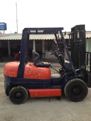 ขาย ! รถฟอร์คลิฟต์ TOYOTA รุ่น 6 2.5 ตัน เครื่องดีเซล 2 Z