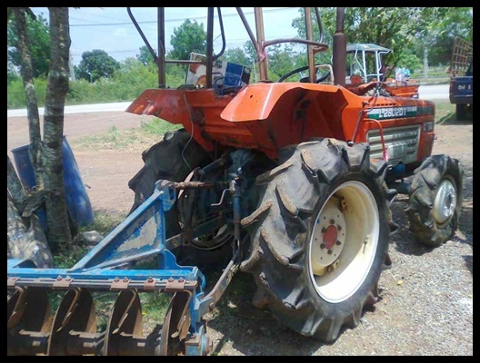 รถไถคูโบต้า L2802DT สภาพแจ๋ว ราคาถูกๆ