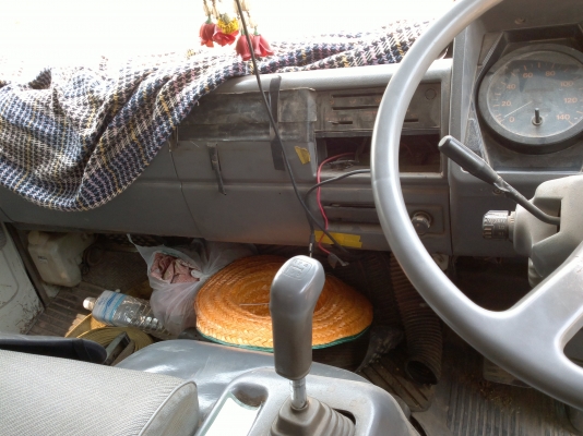 สมาชิกชาวทรัคจาก จ.อุตรดิตถ์จองแล้วครับ. ขาย HINO FC2W 120 แรง ปี 36 สมาชิกชาวทรัคจาก จ.อุตรดิตถ์จองแล้วครับ. ขาย HINO FC2W 120 แรง ปี 36