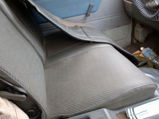 สมาชิกชาวทรัคจาก จ.อุตรดิตถ์จองแล้วครับ. ขาย HINO FC2W 120 แรง ปี 36 สมาชิกชาวทรัคจาก จ.อุตรดิตถ์จองแล้วครับ. ขาย HINO FC2W 120 แรง ปี 36