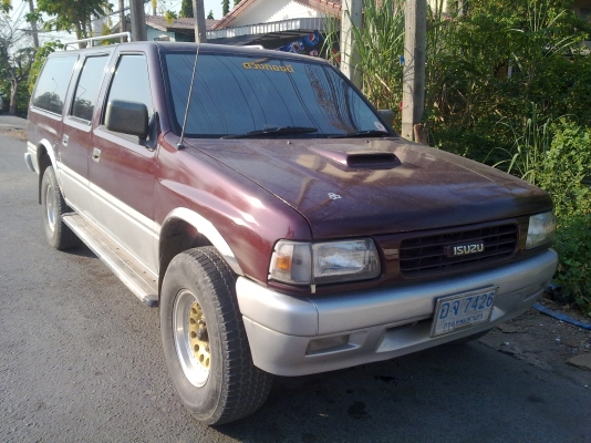 ISUZU แวน ปี93 เครื่อง3000โทโบอินเตอร์  พวงมาลัยเพาเวอร์ ดูได้ที่ ปทุมธานี