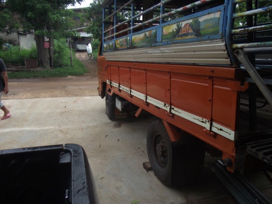 ขาย isuzu NKR