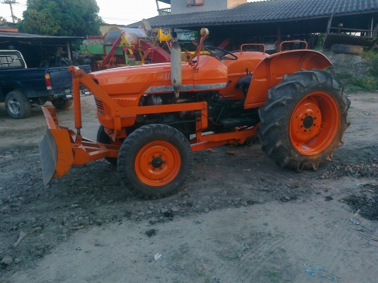 ขายรถไถ KUBOTA  L3001 สภาพพร้อมใช้งาน