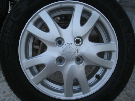 ขายล้อแม็กเดิม honda brio 14"x5" 4รู 100 et50 +ยางปี12 (081-3747940)