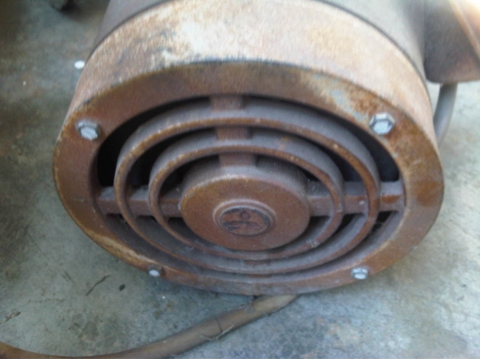 ขายมอเตอร์ไฟฟ้า 5 แรง super line ไฟ3สาย(ใช้ไฟเมืองไทยได้เลย) ขายมอเตอร์ไฟฟ้า 5 แรง super line ไฟ3สาย(ใช้ไฟเมืองไทยได้เลย)