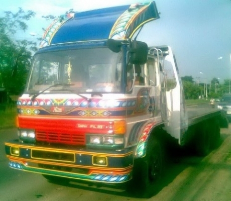 HINO F18 - 185 HP HO7C รถหางปลาสิบล้อ 2 เพลา สภาพสวยจัดเต็มดีทั้งคัน ใช้ลาก PC 200 ได้สบายครับ เครื่องแห้งแรงดี ภายในเก๋งสวยครบ แอร์เย็น พวงมาลัยเพาเวอร์ เบรคทริ๊ปฟี้ครบครัน ช่วงล่างคัชซีสวยไม่มีแตกไม่มีบวม ยางสภาพดี 80\% พร้อมบรรทุกพร้อมใช้งานได้เลย เอกสา